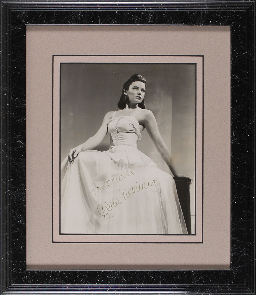 Lot #3088  Collection of Four Actresses Signed Photographs - Image 4