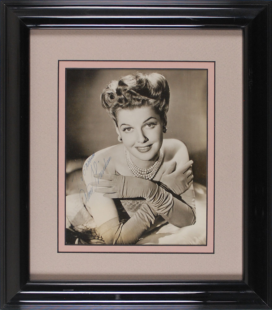 Lot #3089  Collection of Three Actresses Signed Photographs - Image 4
