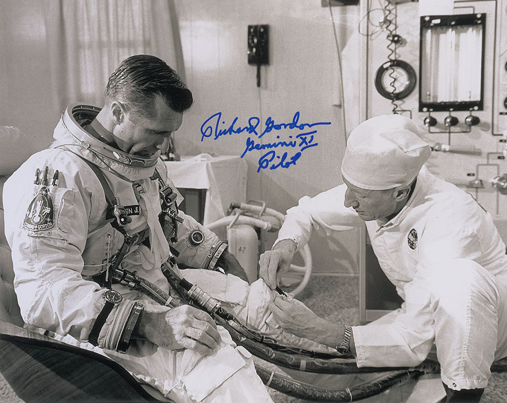 Lot #469 Gemini 11