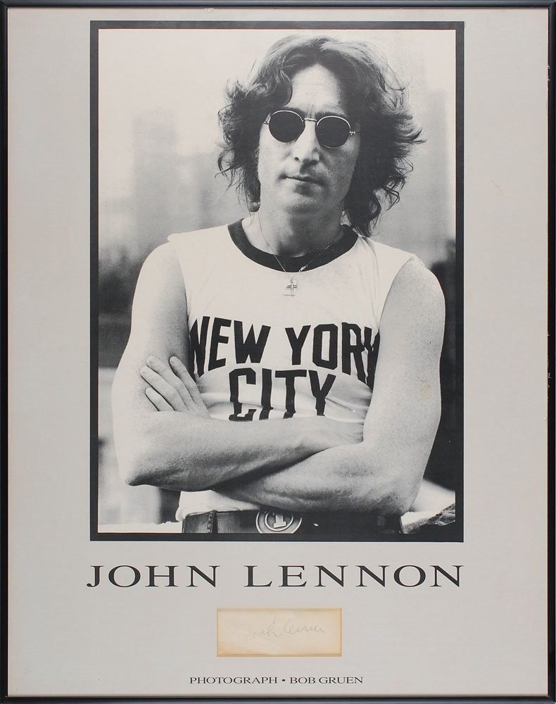 Lot #811 Beatles: John Lennon
