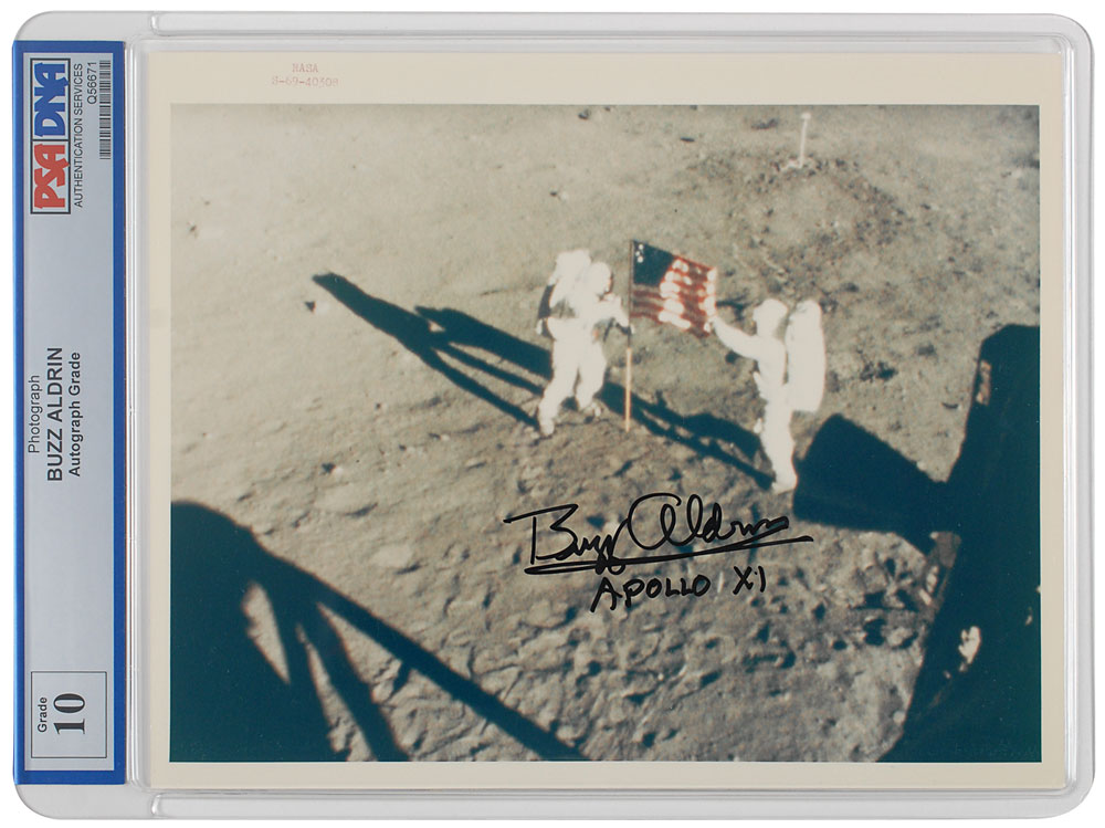 Lot #9299 Buzz Aldrin Signed Photograph