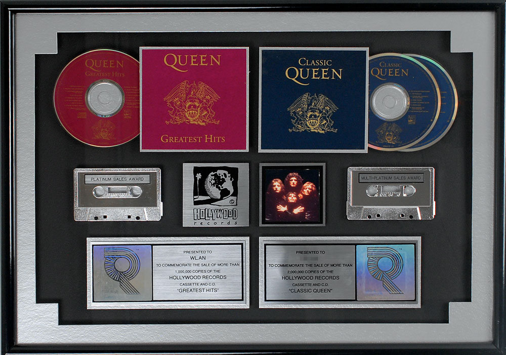 Lot #2385 Queen: Greatest Hits & Classic Queen