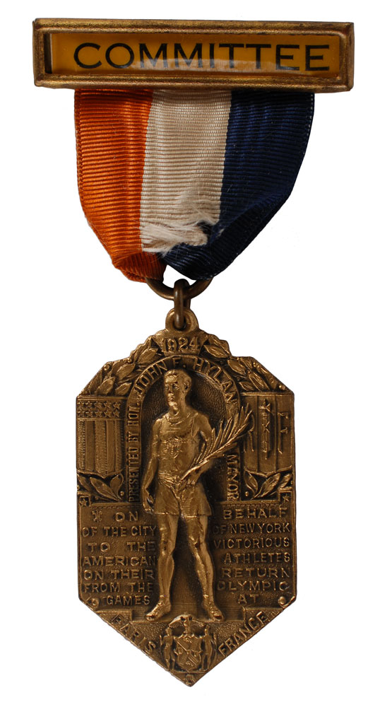 Lot #3018 Paris 1924 Summer Olympics NYC Celebration Committee Badge