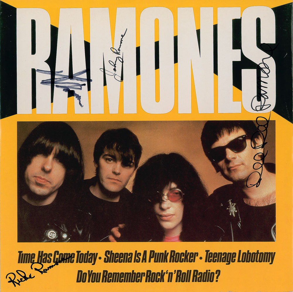 Lot #729 The Ramones