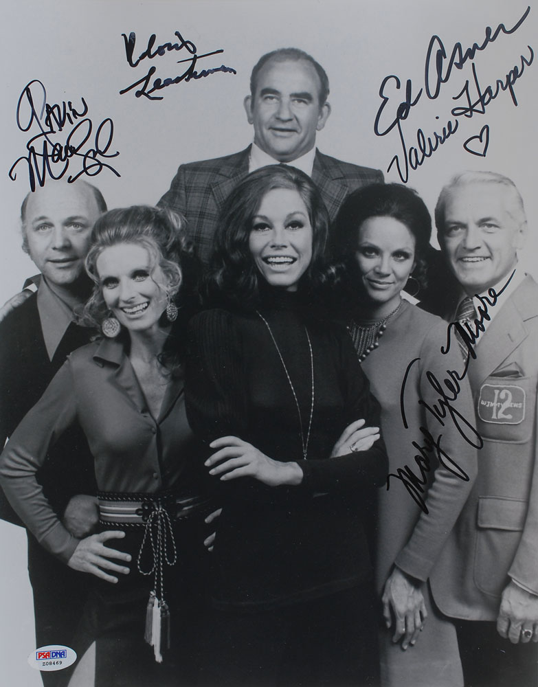 Lot #1020 The Mary Tyler Moore Show